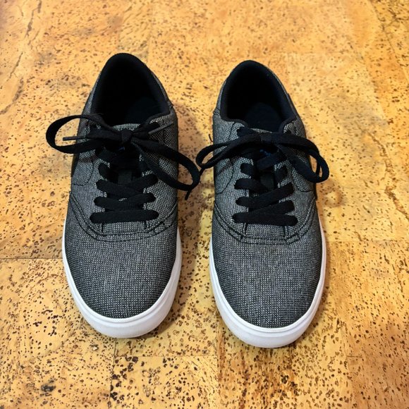 EUC Nike Boy SB Check‎ Solarsoft Canvas Sneakers Size 4Y - Picture 2 of 11